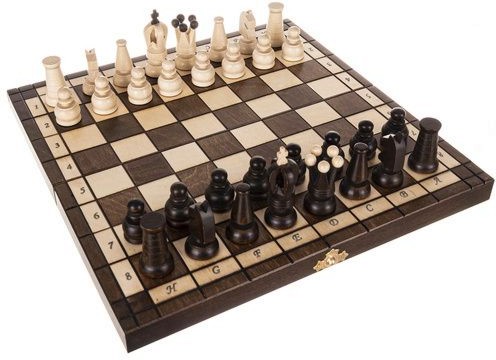 Шах Шах - Дървена настолна игра - игра